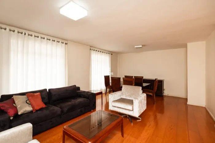 Apartamento à venda com 3 quartos no Juvevê em Curitiba