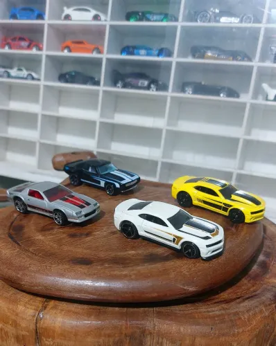 Hot Wheel Camaro Exclusive Fifty Edition Collectors