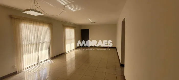 Apartamento com 4 quartos, sendo 2 suítes à venda, 146 m² por R$ 480.000 - Centro - Bauru/