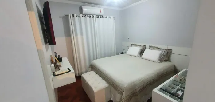 Casa em Parque Renato Maia com 152.00 m² , 3 quarto(s) , 2 suíte(s) , 3 vaga(s).