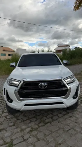 Toyota Hilux CD SRX Plus 4X4 2.8 TDI Die. Aut. 2024