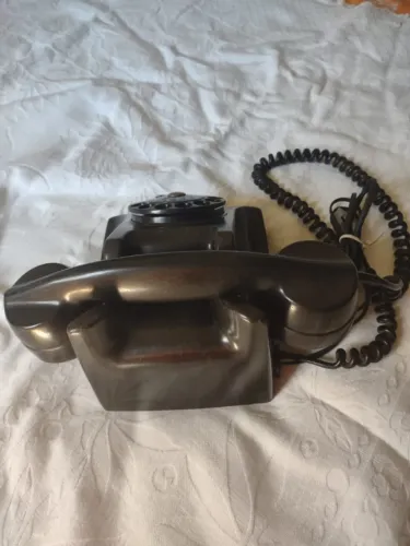 Telefone Ericson antigo de mesa
