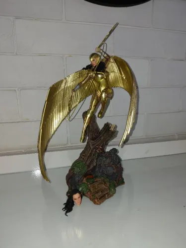 Estatua mulher maravilha 1/10 iron studios