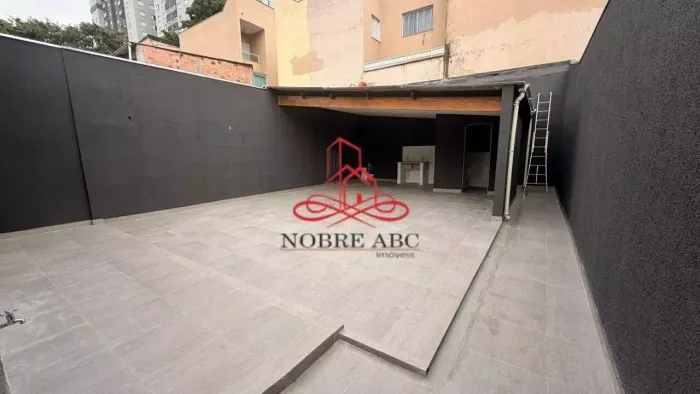 Térrea para venda possui 161 metros quadrados com 2 quartos em Vila Assunção - Santo André