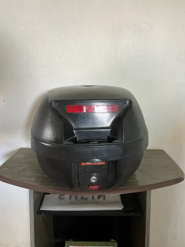 Baú de moto gibi