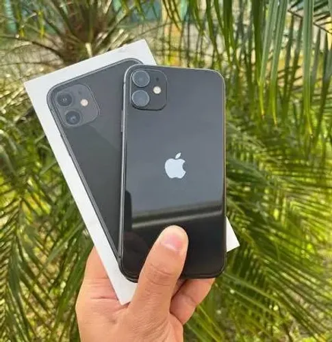 iPhone 11 64GB Preto Bateria 85% // impecável // retirada na Savassi