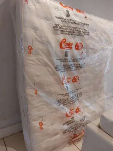 Doa-se Colchão King usado