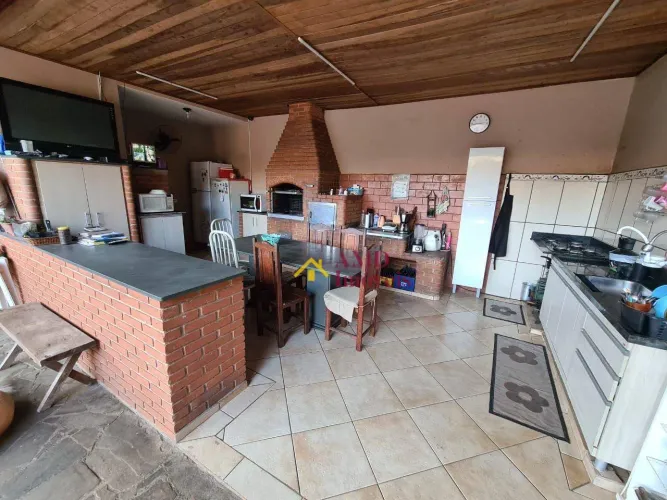 Casa com 4 dormitórios à venda, 307 m² por R$ 1.100.000,00 - Nova Piracicaba - Piracicaba/