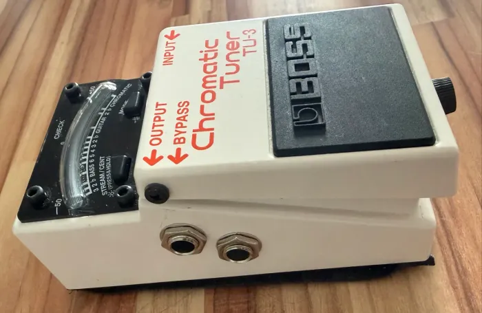 Pedal Boss TU-03 Afinador
