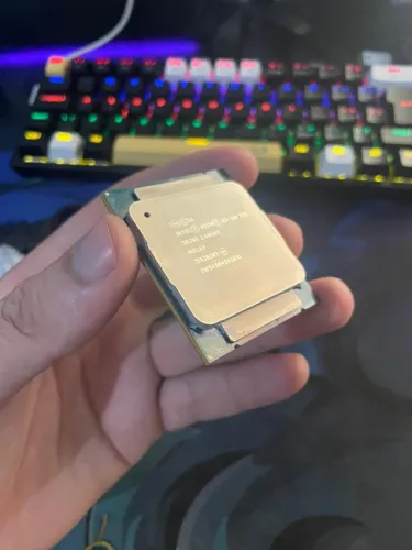 Intel Xeon 2640v3