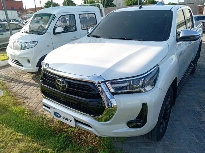 Toyota Hilux CD SRX 4X4 2.8 TDI 16V Diesel Aut. 2026