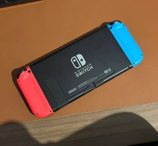 VENDO - NINTENDO SWITCH 1 - COMPLETO