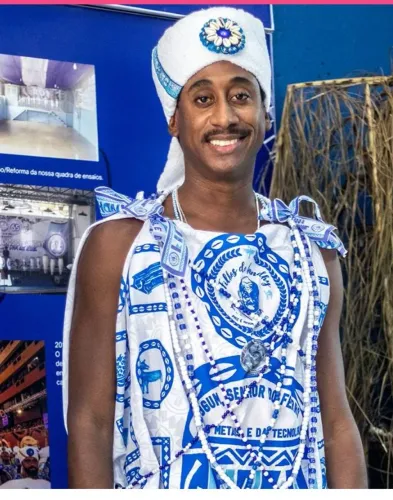 Vendo uma fantasia do Gandhi  valor 1.100,00