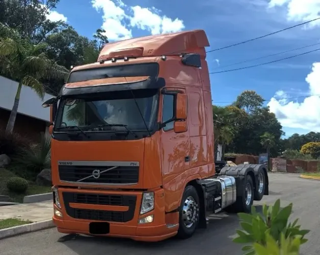Volvo Fh 440 2011 Baú 30 paletes