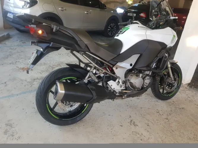 Versys de garagem e procedência