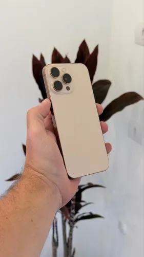 iPhone 16 Pro Max 256gb sem detalhes 