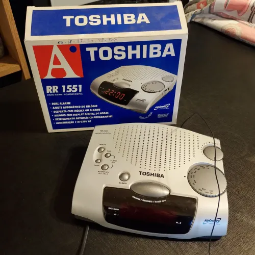 Rádio Relógio Toshiba bivolt