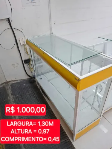 Balcão de vidro