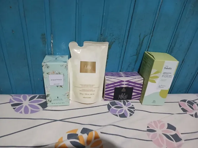 Acquas fresca refil lily oboticario 2 caixa de sabonete por 180$ tos ele ..