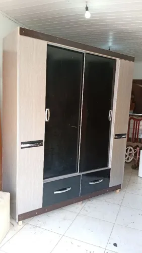 GUARDA ROUPA SOLTEIRAO ÓTIMO ESTADO NAO FACO ENTREGA ZAPIU 75.99200.5484