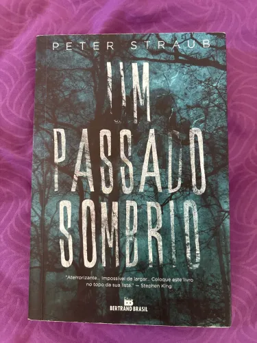 Livro Um Passado Sombrio