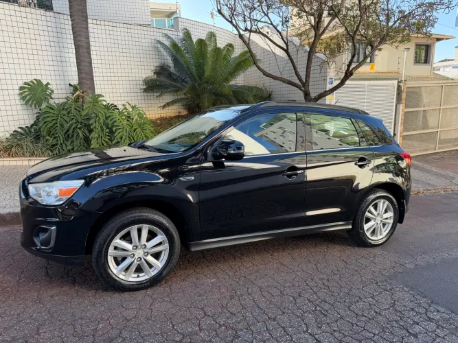 Mitsubishi ASX 2.0 16V 4X4 160cv Aut. 2013