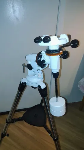 Tripé e Base Equatorial EQ3 para telescópica 