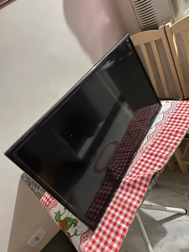 VENDE-SE TV PHILCO 28 PL