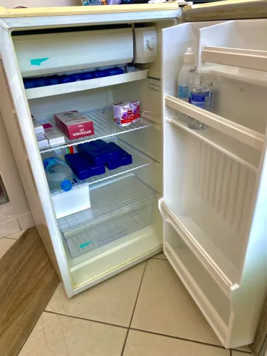 FRIGOBAR