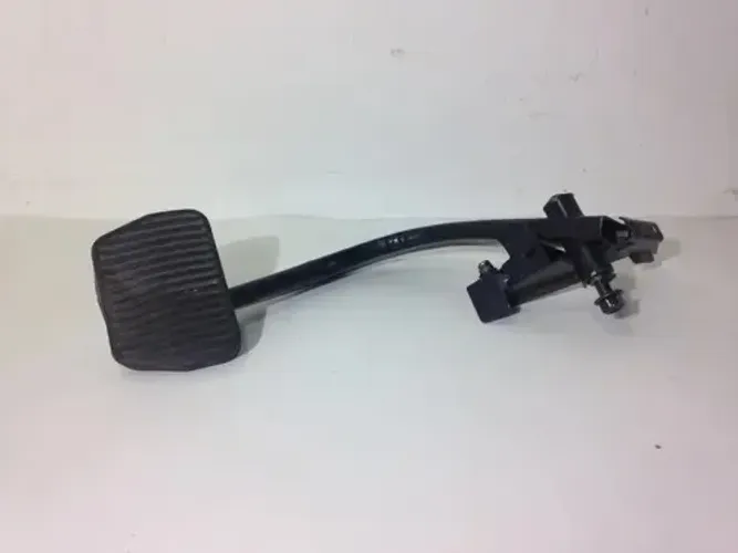 Pedal Volvo Xc90 4.4 2005 2006 2007 2008 2009 A 2011