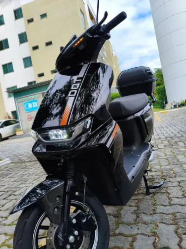 Moto scooter elétrica 