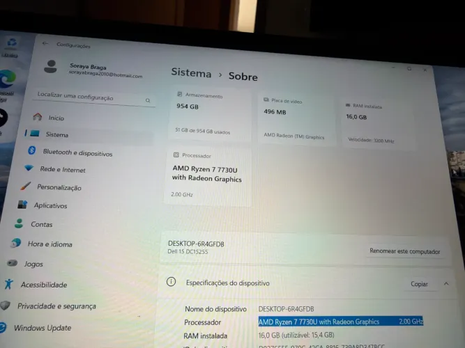 Notebook Dell AMD Ryzen 7 7730U with Radeon Graphics 2.00 GHZ