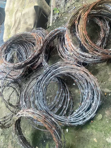 Arame farpado para cerca