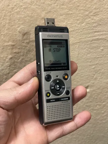 Gravador de Voz Digital Olympus WS-852 4GB com Conexão USB (Envio OLX)