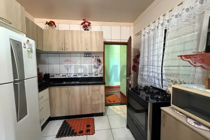 Casa Térrea de Esquina no Florais do Paraná