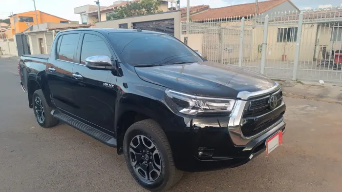 Toyota Hilux CD SRX 4X4 2.8 TDI 16V Diesel Aut. 2022