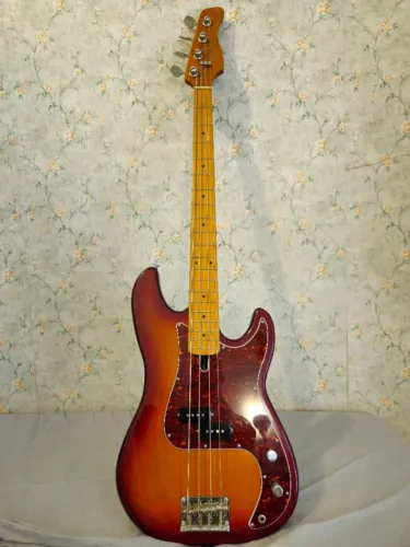 Baixo Sire Marcus Miller P5 Alder Tobacco Sunburst Novo