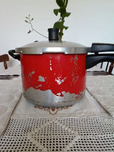Panela de pressão Nigro 4,5 litros