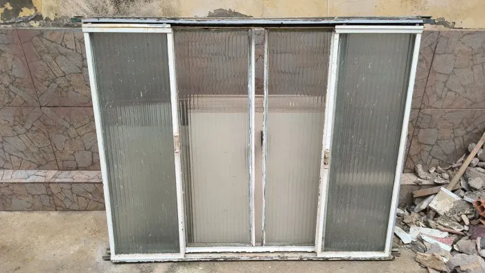 Vendo Janelas boas 1,20x1,50.