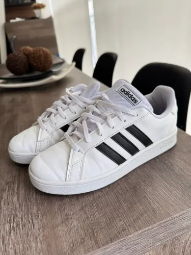 Tênis Adidas Grand Court Infantil tamanho 33