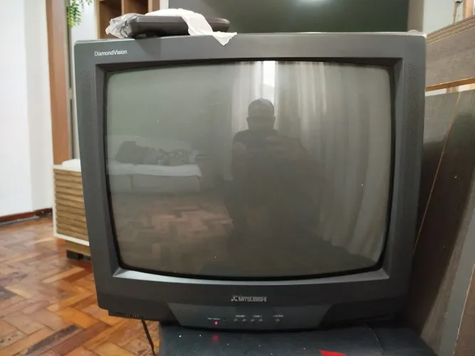 TV DE TUBO MITSUBISHI apenas r$ 220<br>MODELO TC-2009 20 POLEGADAS