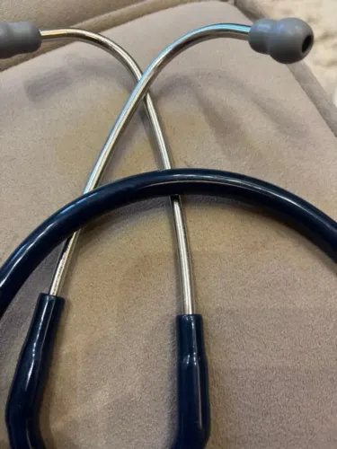 Estetoscópio Littmann Classic III Azul Espelhado: o instrumento essencial para diagnóstico