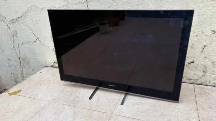 TV Sony Bravia 46" KDL-46NX705 - Com Defeito