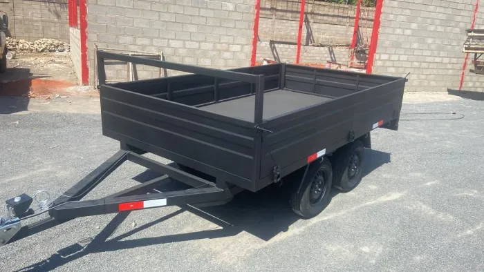 Carretinha de Reboque Modelo PALETEIRA Eixo Duplo com Freio 