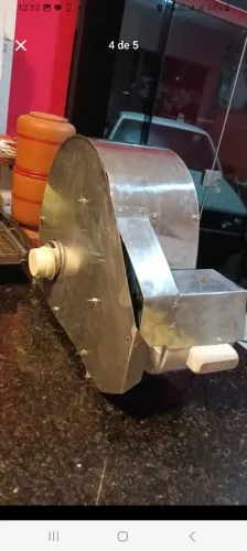 Maquina de fatiar couve manteiga