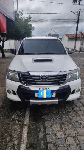 Toyota Hilux CD SRV D4-d 4X4 3.0 TDI Diesel AUT 2012