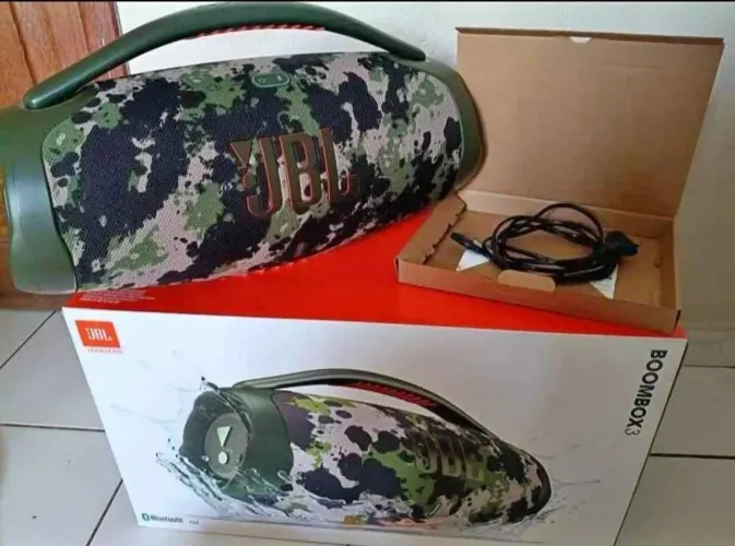 Boombox 3