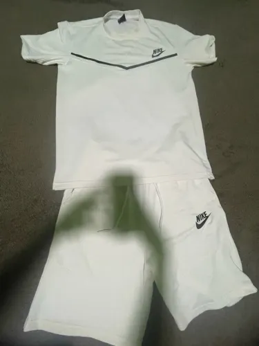 Conjunto Nike white para o ano tamanho: M