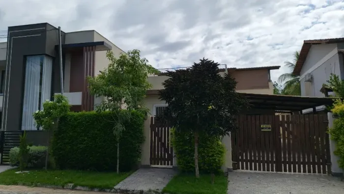 Casa em condomínio fechado, em Piratininga, com 4 quartos 2 suítes