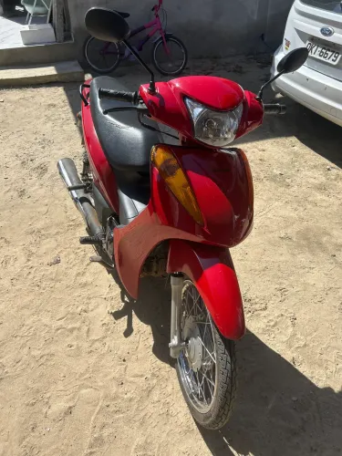 Biz 100 2015 troco por carro com volta minha